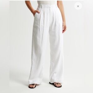 NWT A & F Sloane High Waist Linen-Blend Pants in White, size S, never worn